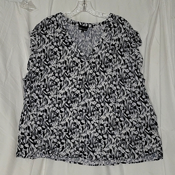 JNY Jones New York Blouse V-Neck Floral Print Ruffle Sleeve Top 3X‎ - Picture 1 of 5